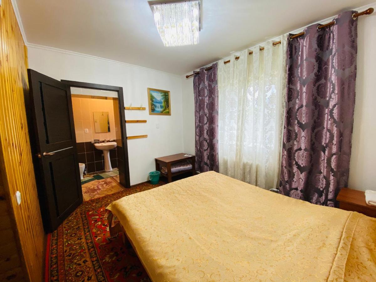Guest House Kagan Toktogul エクステリア 写真