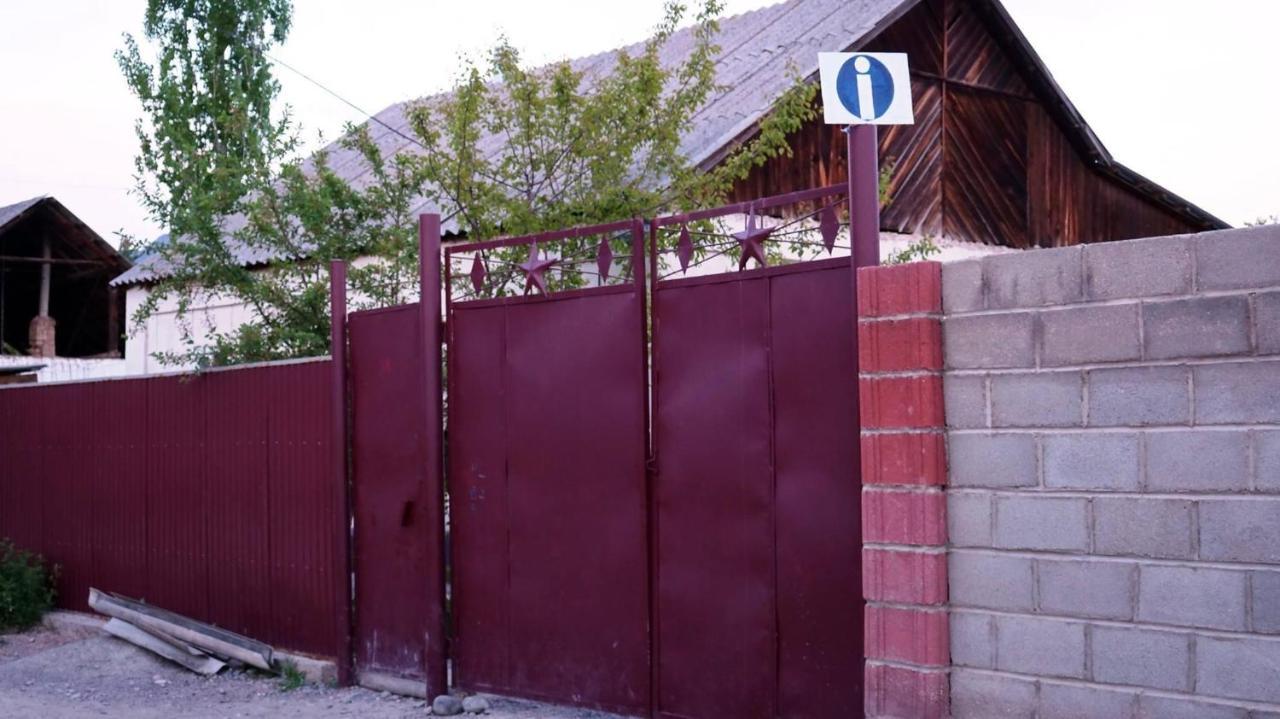 Guest House Kagan Toktogul エクステリア 写真